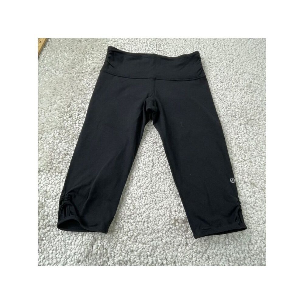 Lululemon Black Ruched Crop Capri Legging Womens 6